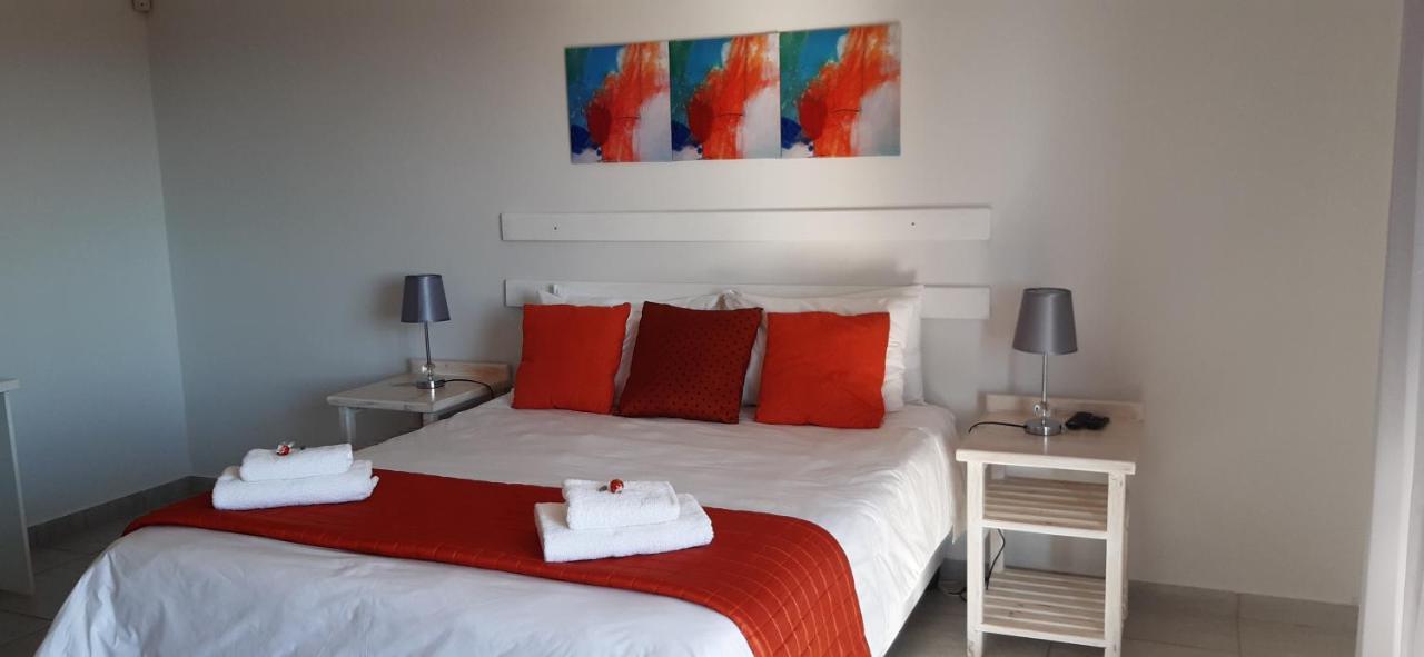 Ocean View Guest House Jeffreys Bay Esterno foto