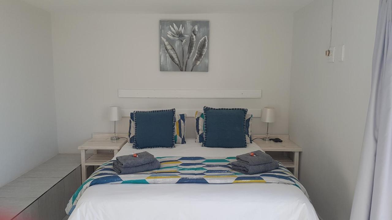 Ocean View Guest House Jeffreys Bay Esterno foto