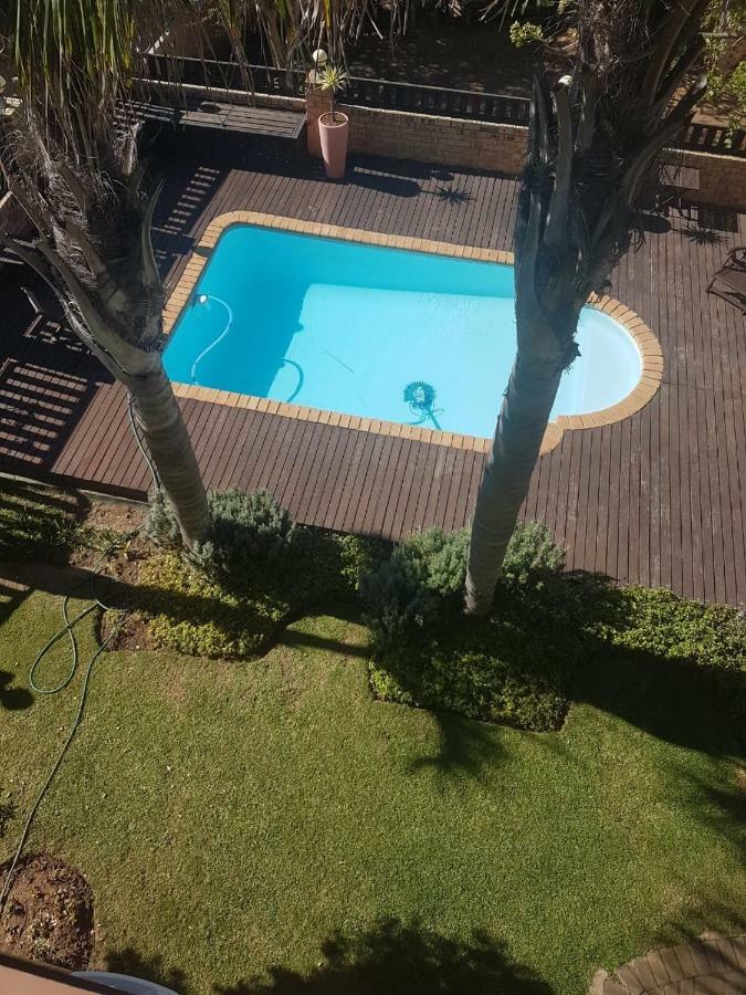 Ocean View Guest House Jeffreys Bay Esterno foto