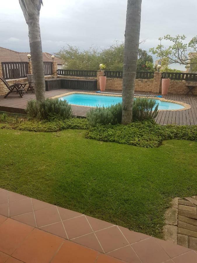 Ocean View Guest House Jeffreys Bay Esterno foto