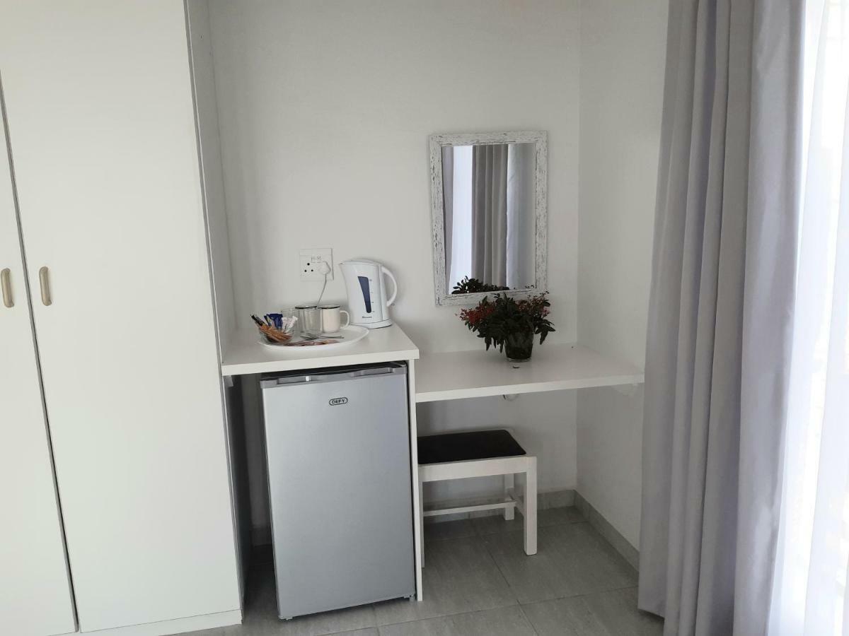 Ocean View Guest House Jeffreys Bay Esterno foto