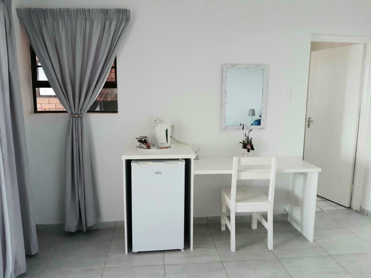 Ocean View Guest House Jeffreys Bay Esterno foto